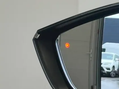 Photo 5 Peugeot 308  SW PHEV 180ch Allure Pack e-EAT8