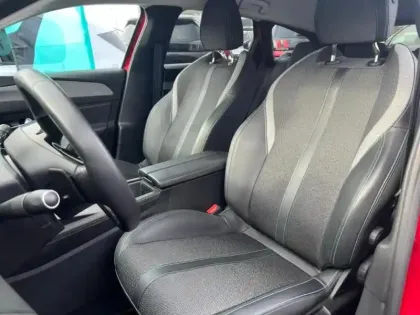 Photo 11 Peugeot 308  SW PHEV 180ch Allure Pack e-EAT8