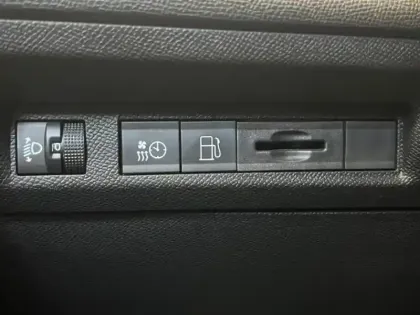 Photo 12 Peugeot 308  SW PHEV 180ch Allure Pack e-EAT8