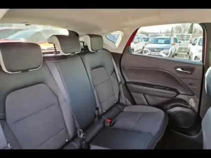 Photo 10 Renault Captur  1.6 E-Tech hybride 145ch Intens -21