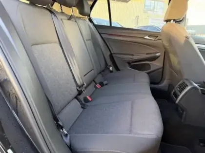 Photo 6 Volkswagen Golf  1.5 TSI EVO2 116ch VW Edition