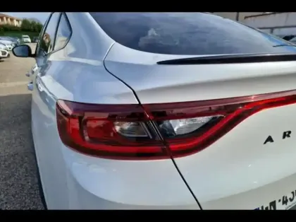 Photo 13 Renault Arkana  1.6 E-Tech hybride 145ch Engineered -22