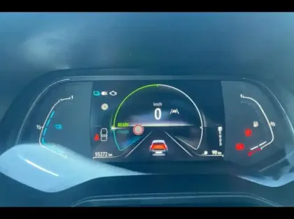 Photo 8 Renault Clio  1.6 E-Tech 140ch Limited -21