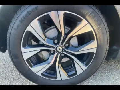 Photo 12 Renault Clio  1.6 E-Tech 140ch Limited -21