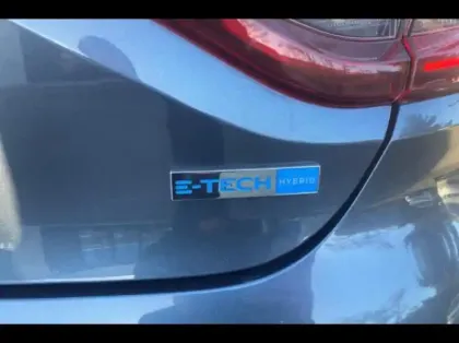 Photo 14 Renault Clio  1.6 E-Tech 140ch Limited -21