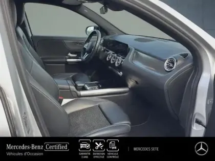 Photo 10 Mercedes GLA  250 e 160+102ch Progressive Line 8G-DCT