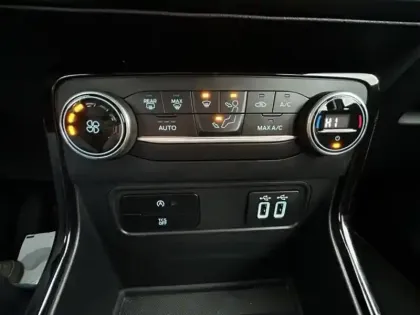 Photo 14 Ford Ecosport  1.0 EcoBoost 125ch Titanium Euro6.2