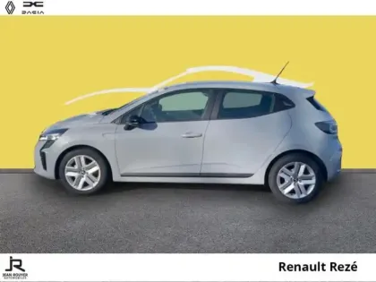 Photo 9 Renault Clio  1.5 Blue dCi 100ch Evolution - 24