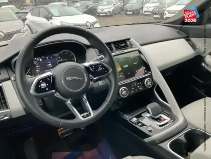 Photo 14 Jaguar E-Pace Gén. I (X540) Ph2 R-Dynamic SE 5