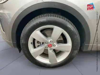 Photo 9 Jaguar E-Pace Gén. I (X540) Ph2 R-Dynamic SE 5