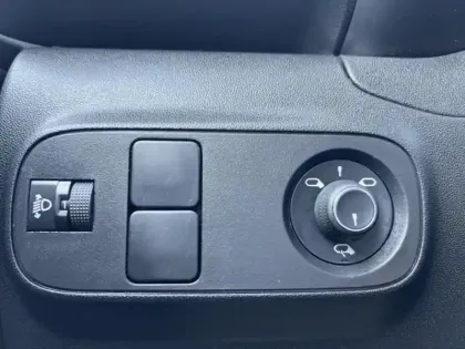 Photo 12 Citroën C3  1.2 PureTech 110ch S&S Shine Pack 125g