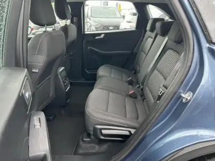 Photo 10 Ford Kuga  2.5 Duratec 190ch FHEV E85 Titanium BVA