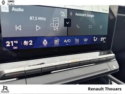 Photo 13 Renault Austral  1.2 E-Tech full hybrid 200ch Iconic- 24