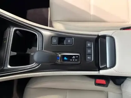 Photo 14 Lexus Lbx  1.5 136ch Elegant 2WD