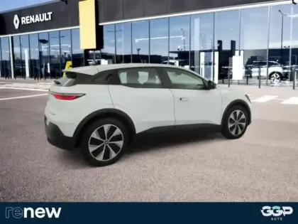 Photo 7 Renault Megane Gén. V (BCB) Ph1 Evolution ER 5