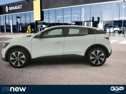 Photo 10 Renault Megane Gén. V (BCB) Ph1 Evolution ER 5