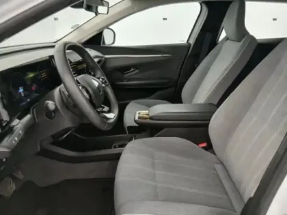 Photo 13 Renault Megane Gén. V (BCB) Ph1 Evolution ER 5