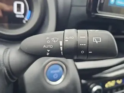 Photo 11 Toyota Yaris  Cross 116h Dynamic MY22