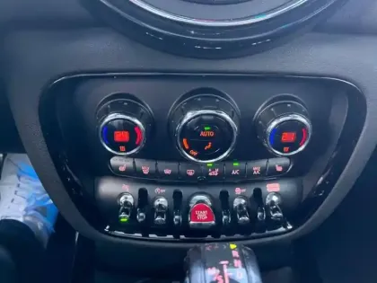 Photo 23 Mini Mini Gén. II (F54) Ph1 NG Exclusive Design 5