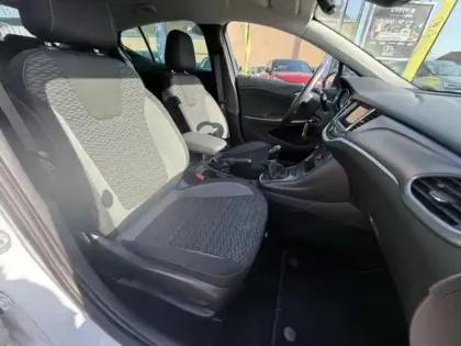 Photo 11 Opel Astra  1.2 Turbo 110ch  Edition