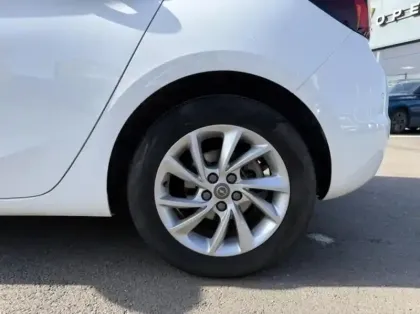 Photo 9 Opel Astra  1.2 Turbo 110ch  Edition