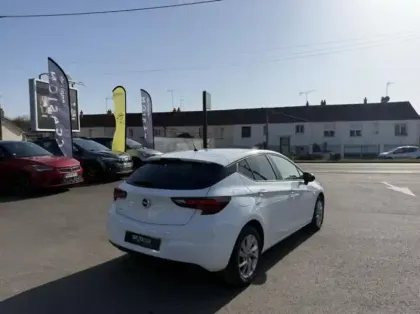 Photo 5 Opel Astra  1.2 Turbo 110ch  Edition