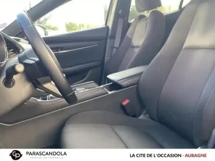 Photo 8 Mazda Mazda3 Mazda 3 2.0 e-SKYACTIV-G M-Hybrid 122ch Homura 2022