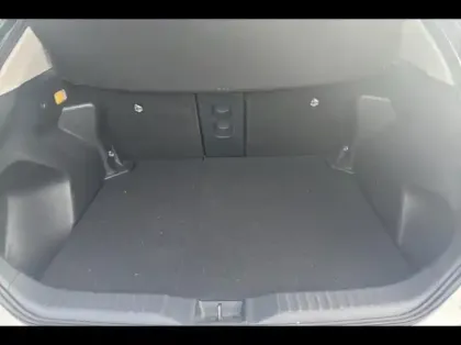 Photo 8 Toyota Yaris  Cross 130h Collection MC24