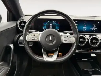 Photo 11 Mercedes Classe A  200 d 150ch AMG Line 8G-DCT