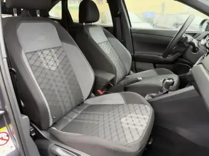 Photo 8 Volkswagen Taigo  1.0 TSI 116ch R-Line Edition DSG7