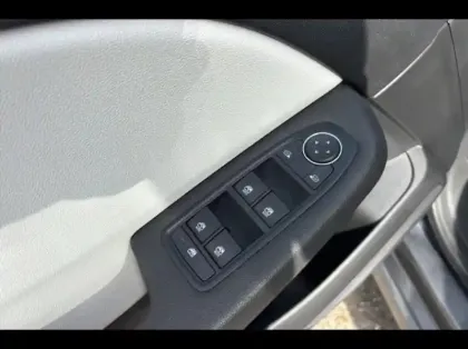 Photo 12 Renault Clio  1.6 E-Tech hybride 145ch Techno