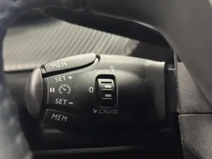 Photo 12 Peugeot 208  1.2 PureTech 75ch S&S Style