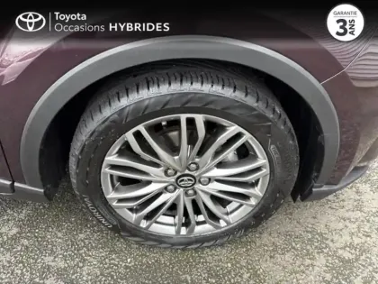 Photo 7 Toyota C-HR  122h Distinctive 2WD E-CVT MY22