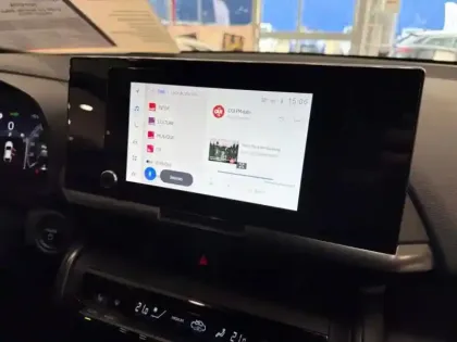 Photo 10 Toyota C-HR  2.0 Hybride 200ch Design NG23