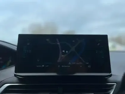 Photo 12 Peugeot 3008  HYBRID 225ch Allure Pack e-EAT8