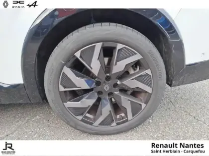 Photo 22 Renault Rafale  E-Tech full hybrid 200ch esprit Alpine -  toit pano Solarbay