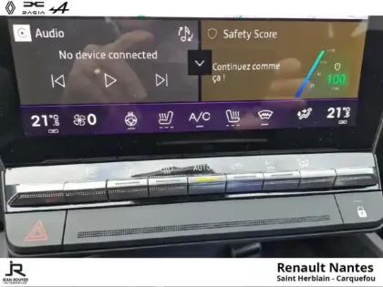 Photo 25 Renault Rafale  E-Tech full hybrid 200ch esprit Alpine -  toit pano Solarbay