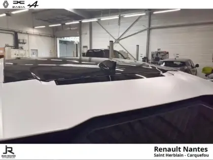 Photo 13 Renault Rafale  E-Tech full hybrid 200ch esprit Alpine -  toit pano Solarbay