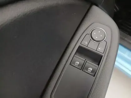 Photo 12 Renault Clio Gén. V (BJA) Ph1 NG Evolution 5