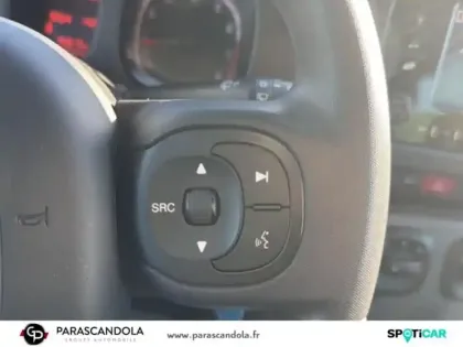 Photo 13 Fiat Panda  1.0 70ch BSG S&S Pack Confort & Tech