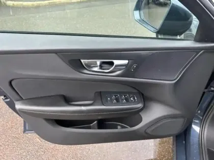 Photo 9 Volvo V60  D3 150ch AdBlue Business