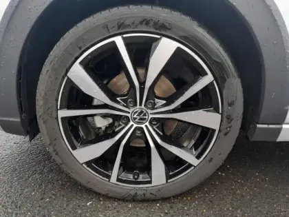 Photo 9 Volkswagen Taigo  1.0 TSI 116ch R-Line Edition DSG7