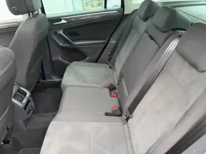 Photo 8 Volkswagen Tiguan  2.0 TDI 150ch Elegance DSG7