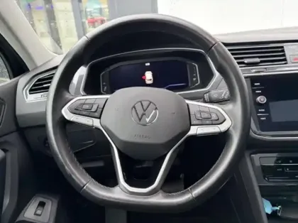 Photo 10 Volkswagen Tiguan  2.0 TDI 150ch Elegance DSG7
