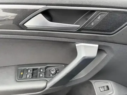 Photo 13 Volkswagen Tiguan  2.0 TDI 150ch Elegance DSG7