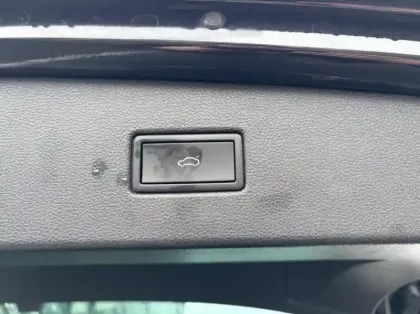 Photo 6 Volkswagen Tiguan  2.0 TDI 150ch Elegance DSG7