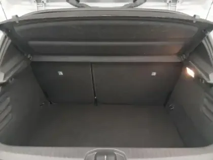 Photo 8 Renault Clio  1.6 E-Tech hybride 145ch Engineered