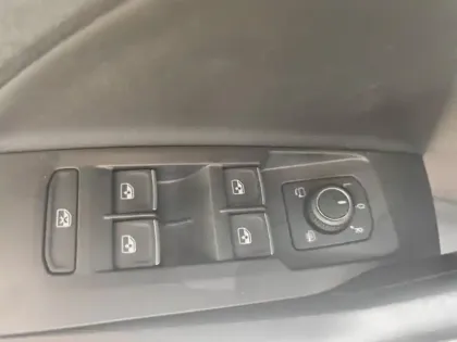 Photo 12 Volkswagen T-cross  1.5 TSI 150ch R-Line Edition DSG7