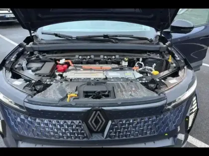 Photo 14 Renault Scenic  E-Tech Electric 220ch Techno grande autonomie -25