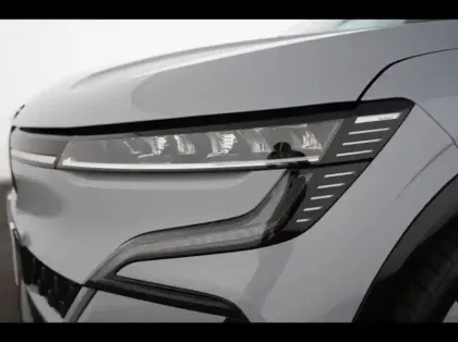 Photo 10 Renault Megane  E-Tech Electric 220ch Techno autonomie confort -24